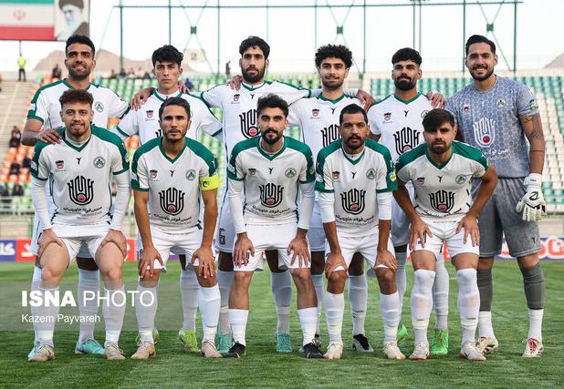 هافبک ذوب‌آهن: هیچ‌کس نمی‌تواند تیمی با ۶۰ سال ریشه را منحل کند