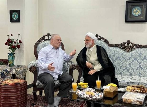 عیادت رئیس قوه قضاییه از "عزت‌الله مطهری" در منزل وی