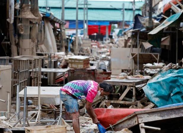 تلفات سیل در جنوب تایلند به ۱۴۵ نفر رسید