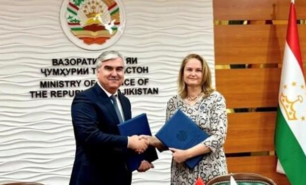 کمک 40 میلیون دلاری بانک توسعه آسیایی به تاجیکستان