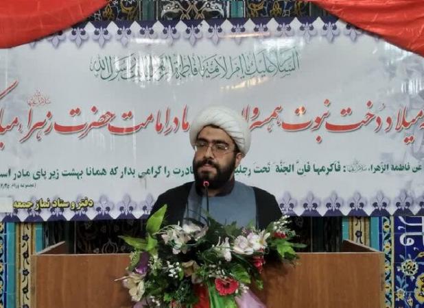 امام جمعه آرادان: مطالبات دانشجویی از مسیر اصلی خود خارج شده است