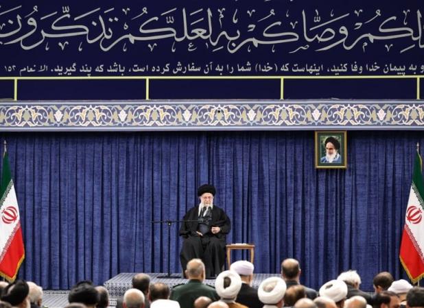 دیدار رمضانی کارگزاران نظام با امام خامنه‌ای آغاز شد