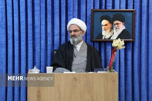 نماینده ولی‌فقیه در سمنان پاسخ به نیازهای مردم را رسالت مساجد دانست