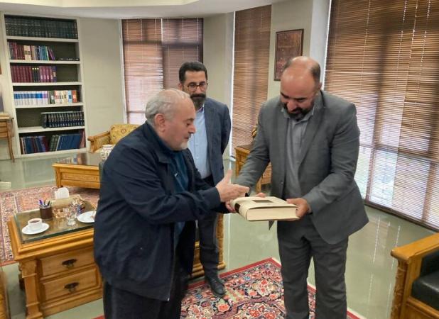 تفاهمنامه همکاری بین پژوهشگاه میراث و مرکز دائرالمعارف اسلامی