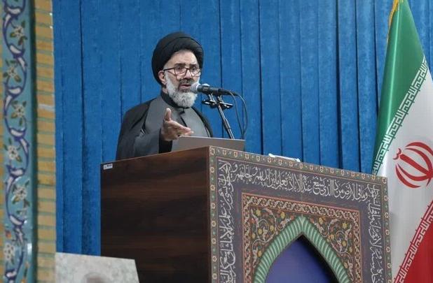 امام‌جمعه فردیس در خطبه‌های نماز جمعه استعفا کرد