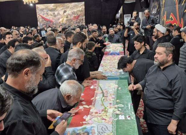 مراسم تشییع ۳ پیکر شهید در مشهد آغاز شد