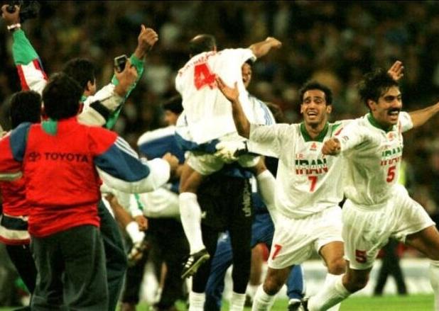 منصوریان: عکس شاهرودی را ۲۰ هزار تومان می‌خریدند عکس من را ۱۲۰۰ تومان