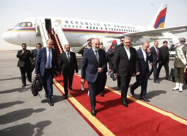 پاشینیان و وزیر دولت اردن وارد تهران شدند