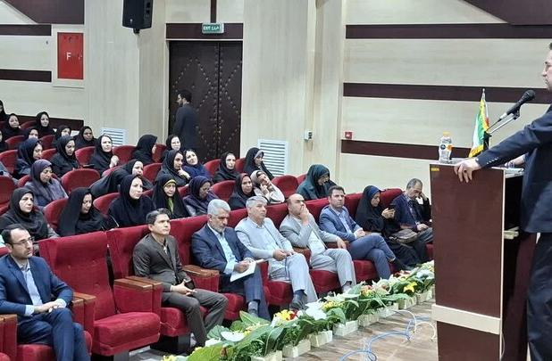 اجلاس هم‌اندیشی مدیران مدارس ابتدایی خراسان شمالی برگزار شد