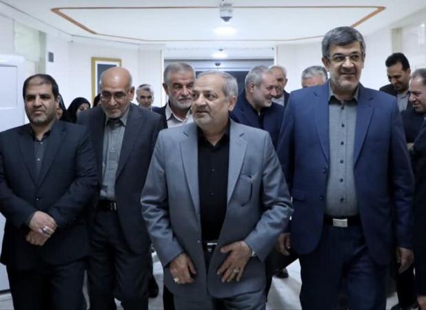 وزیر آموزش و پرورش وارد یزد شد