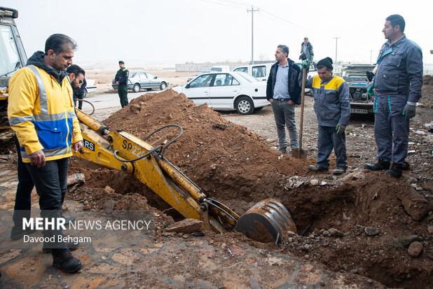 نادرخانی: ۲۵۰۰ انشعاب غیرمجاز در استان زنجان شناسایی شد