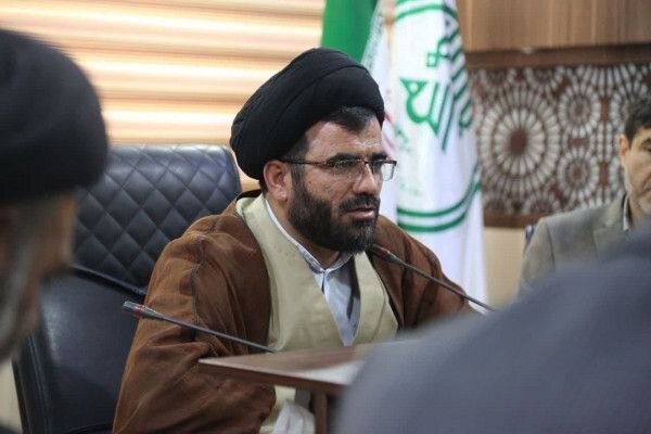 دخالت نگاه سیاسی در فرهنگ یک آسیب است