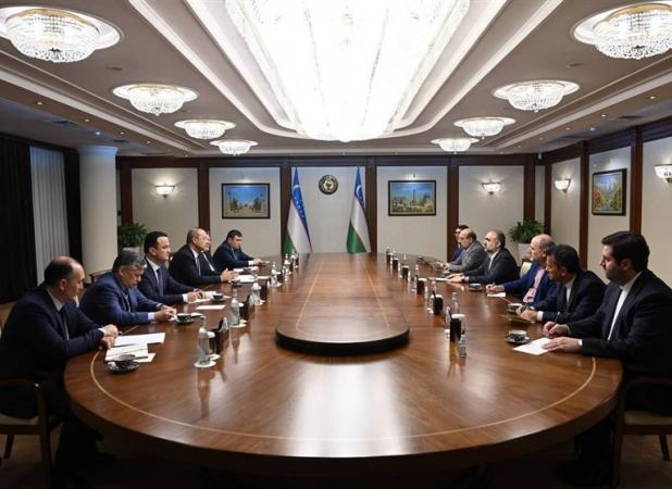 دیدار سرپرست وزارت صمت با نخست‌وزیر ازبکستان و ابلاغ پیام رئیسی