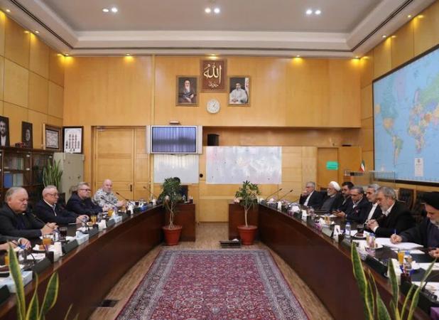 کنستانتین زاتولین: منتظر سفر پزشکیان به روسیه برای امضای قرارداد بلندمدت هستیم 