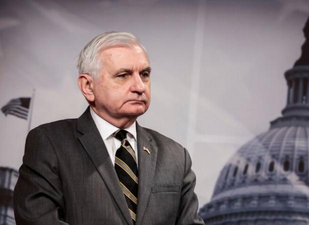 سناتور آمریکایی: حمله اسرائیل به تشدید خشونت ها در منطقه دامن می زند