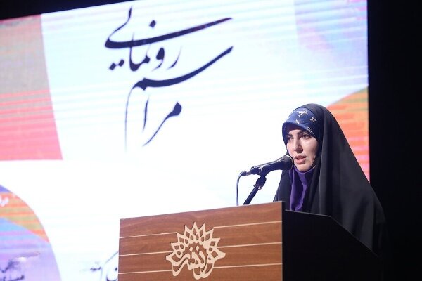 دوست دارم شعرم به درد بخورد؛ «سی سال بعد» تخلیه هیجانی و احساسی من است