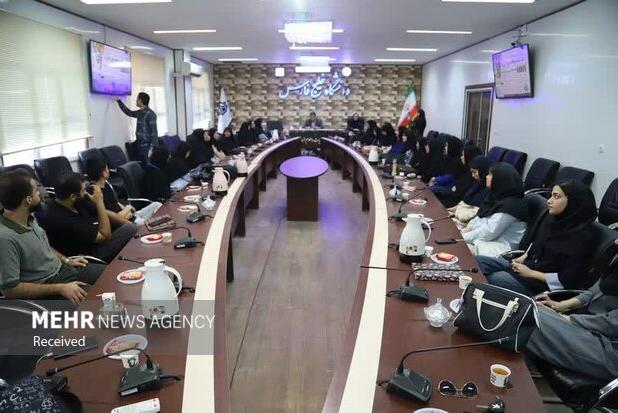 راهب: طرح «روستا با طعم کتاب» در ۸ روستای فاقد کتابخانه بوشهر اجرا شد