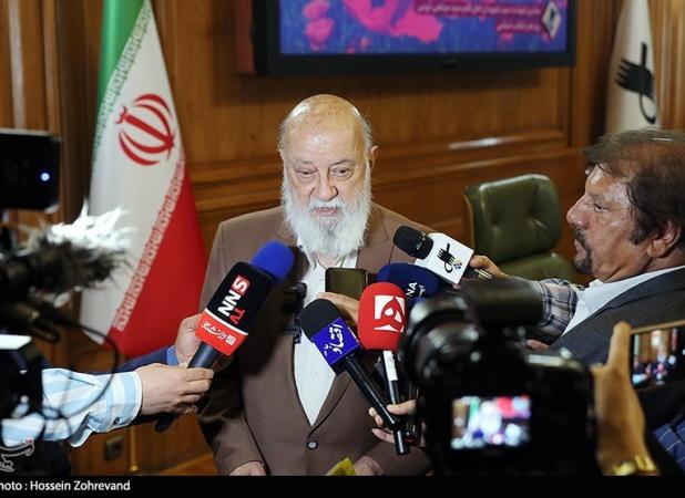 چمران: بازسازی خانه‌ها آغاز شده است؛ منتظر دولت نخواهیم ماند