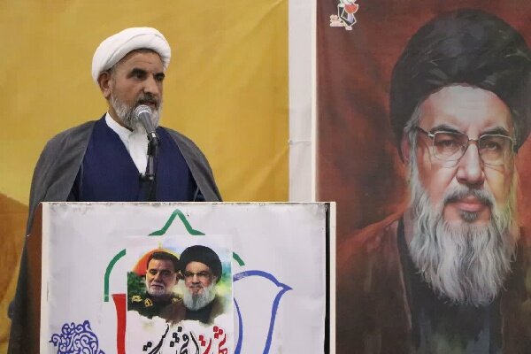 امام جمعه موقت بندرعباس: راه امام و رهبری مسیر عزت و استقلال است