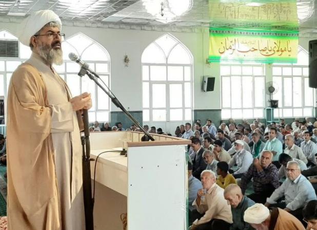 مسئولان در مبارزه با فساد جدی تر باشند