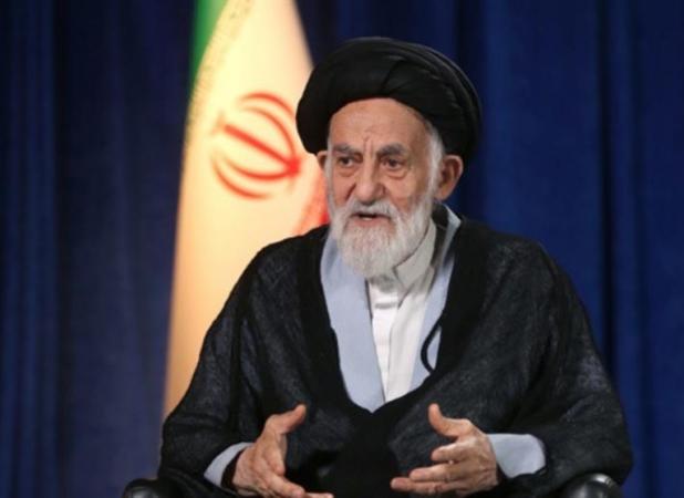 حمایت آیت الله بروجردی از شهید نواب چگونه بود؟