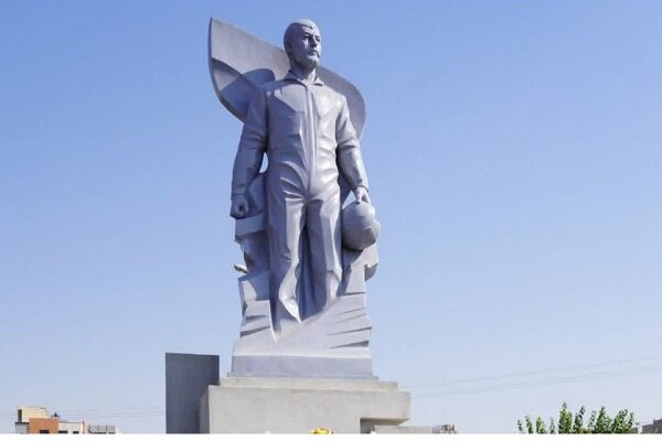 رونمایی از تندیس شهیدان حسن‌پور و لشگری در قزوین