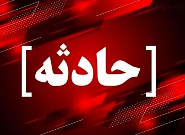 آتش‌نشانان بندرعباس دو سرنشین قایق واژگون‌شده را نجات دادند