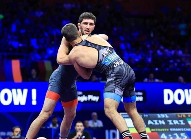 پیروزی مقتدرانه قهرمان المپیک مقابل کشتی‌گیر ایران+ فیلم