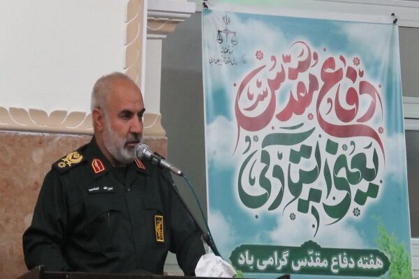 رمز حفاظت از انقلاب و صیانت از خون شهدا تبعیت از ولایت فقیه است
