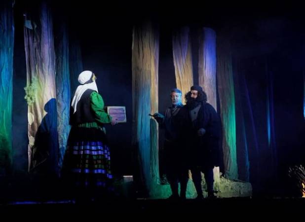 اجرای سینمایش «ایرانمرد» در کرمان؛ روایتی از مقاومت مردم ایران