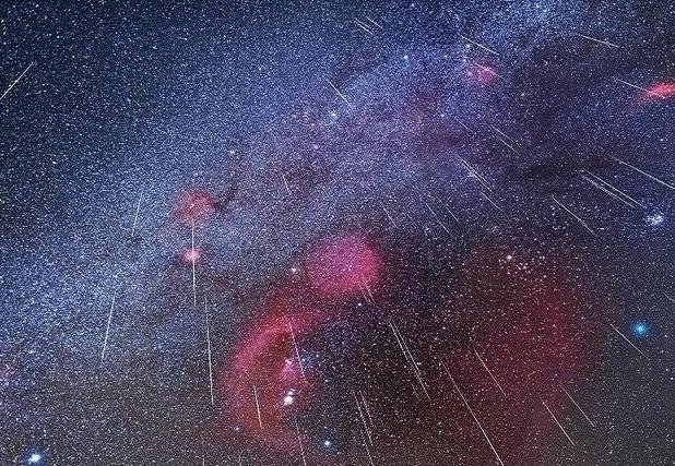 اوج‌گیری «دوپیکری‌ها» در آسمان ایران؛ با ۱۵۰ شهاب‌ در ساعت