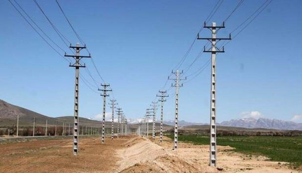 پایداری شبکه برق ۲۷ شهرستان فارس در گرم‌ترین روزهای سال