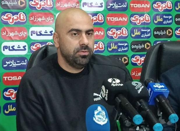 مازیار زارع: همه بازیکنانم ستاره‌اند/ ساختار تیمی از ستاره‌محوری مهم‌تر است