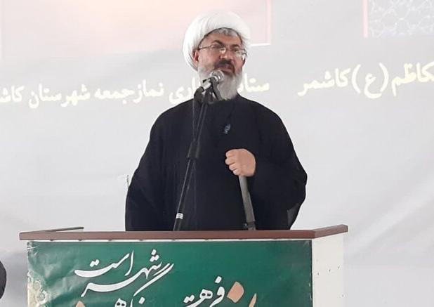 وحدت و همبستگی بین مردم و مسئولان باید حفظ شود