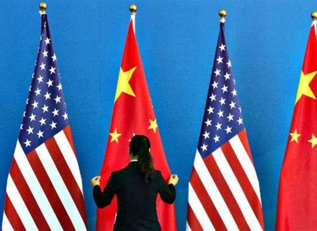 جنگ لفظی مقامات چین و آمریکا در رویداد تجاری شانگهای