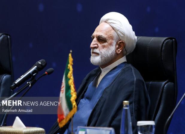 رئیس قوه قضائیه: در ساختار قضائی فضا را باز می‌کنیم