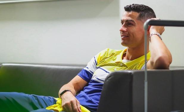 درآمد ابرستاره پرتقالی باشگاه النصر ساعتی چند؟