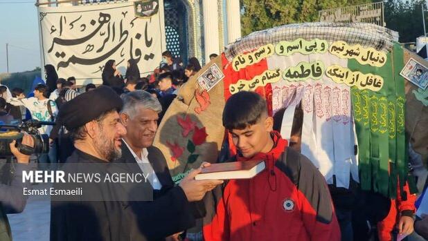 کاروان راهیان نور دانش‌آموزی گناوه اعزام شد