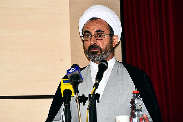 تصاویری از انجام عملیات راپل توسط امام جمعه ایلام
