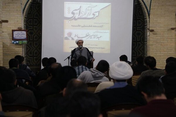 آینده شغلی طلبه نباید صرفاً به الگوهای محدود و سنتی تقلیل یابد