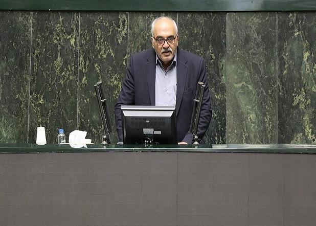 مصطفوی: افزایش ۲۰ درصدی حقوق با شعار عدالت‌خواهی دولت منافات دارد