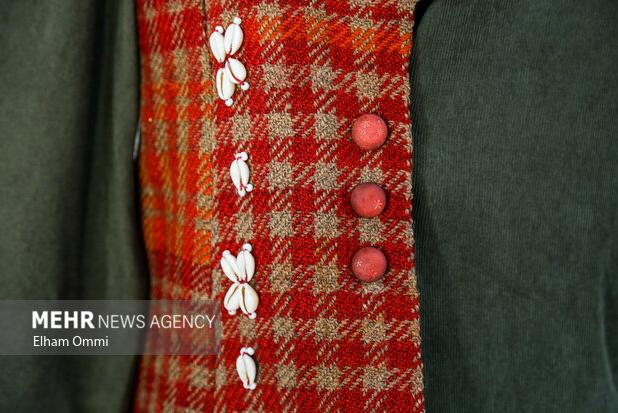 بسیاری به جای تولید، سرمایه را به طلا و ارز می‌برند