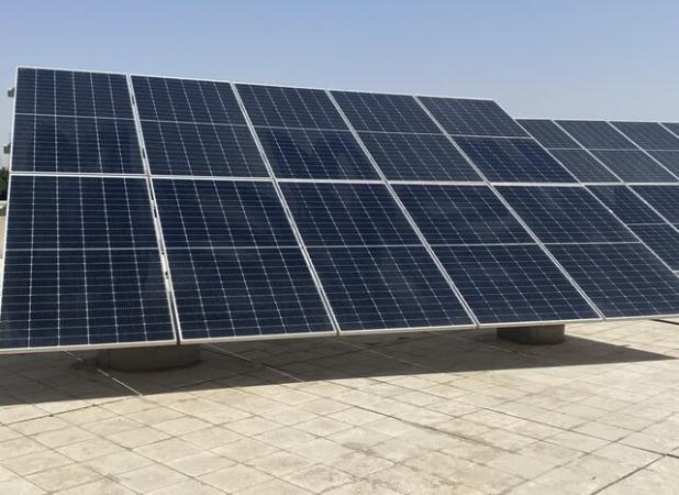 ظرفیت تجاری‌سازی و پنل خورشیدی برای درآمد پایدار مدارس به‌کارگیری شود