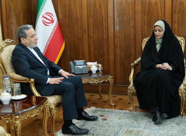 دیدار سرکنسول جدید جمهوری اسلامی ایران در آلماتی قزاقستان با عراقچی