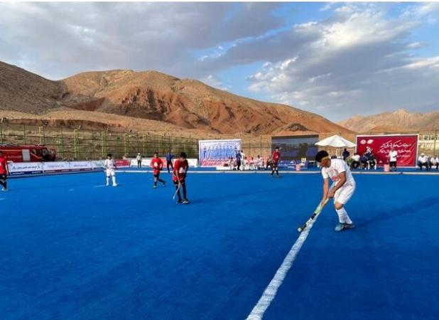 برگزاری مسابقات هاکی چمنی پسران کشور با ۱۰ بازی در روز نخست