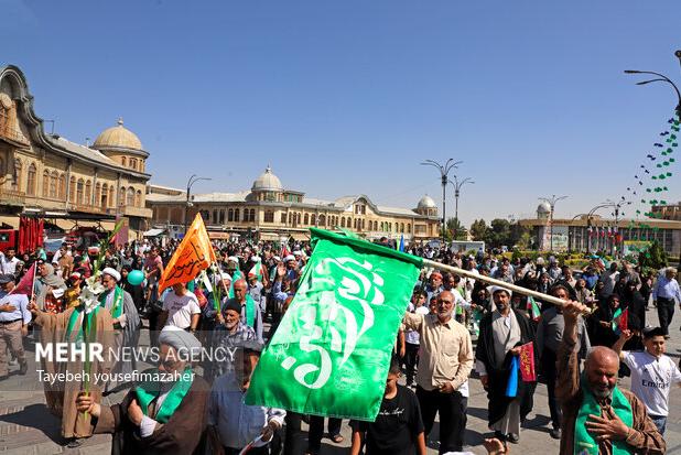 شادپیمایی پرشور «امت احمد (ص)» در همدان؛تقویت نشاط اجتماعی در شهر