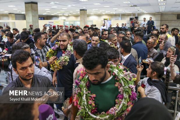 فرماندار ایذه: مسئولان شهر درحل مشکلات مدال‌آوران کشتی کوتاهی نمی‌کنند