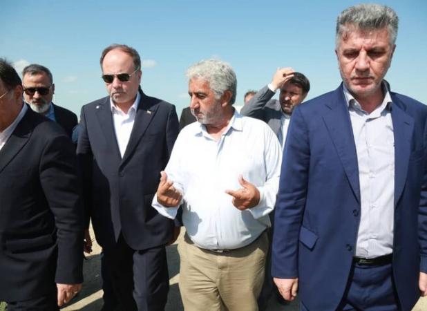 بازدید وزیر جهاد کشاورزی از سایت پرورش میگو ۴ هزار هکتاری گمیشان