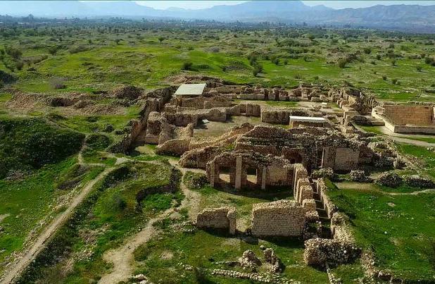 شگفتی‌های معماری معبد آناهیتای بیشاپور