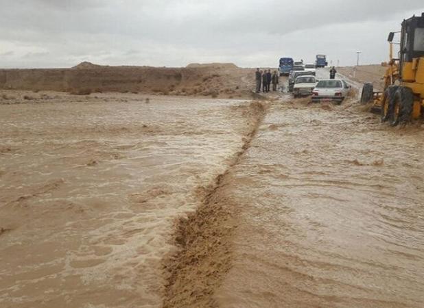 وقوع سیلاب در مجن